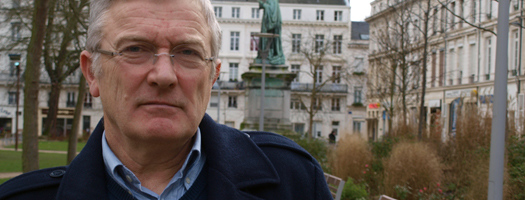 Frédéric Compagnon est conseiller municipal d&#39;opposition à Amiens. Il vient de décider de soutenir la liste conduite par le socialiste Thierry Bonté, ... - Compagnon-UNE_copie